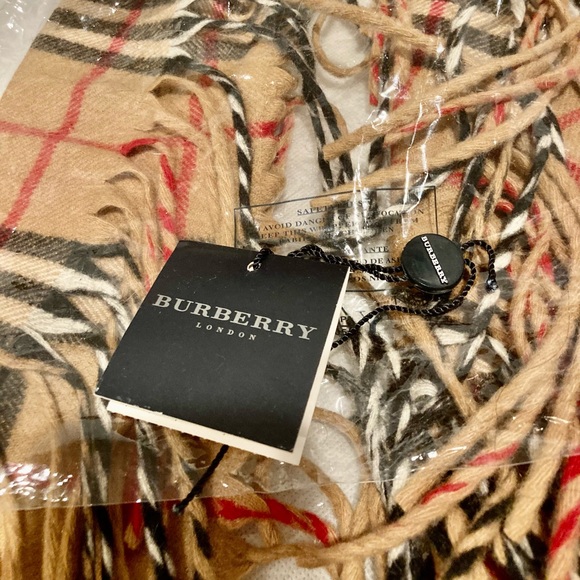 BURBERRY "Happy" Nova Check Tartan Cashmere Fringe Wrap Scarf - Picture 2 of 10